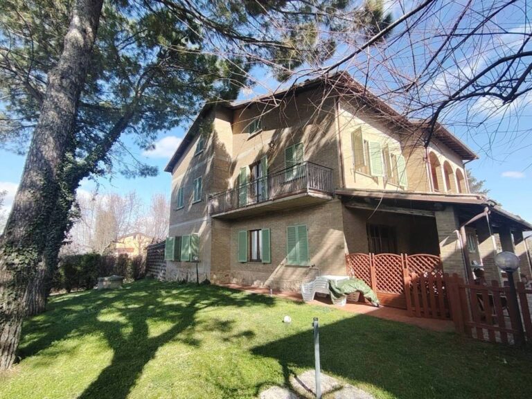 Villa a Castel Ritaldi — € 230.000