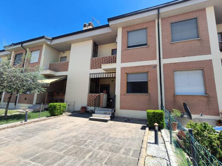 Villa a Schiera a Spoleto — € 190.000