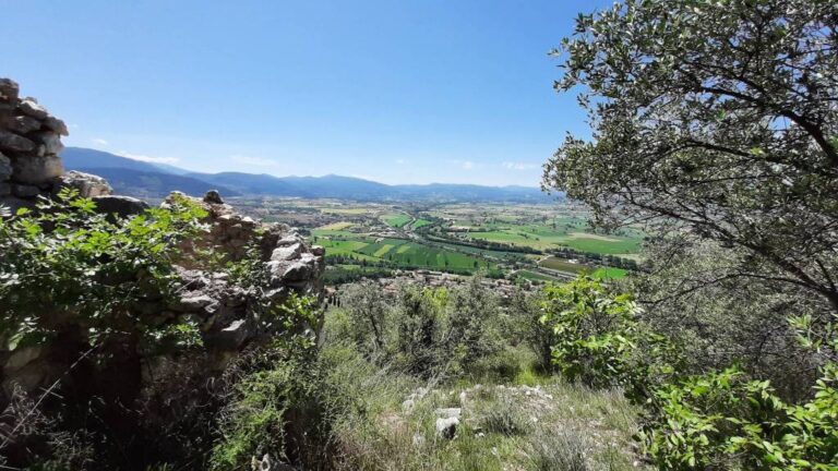 Rustico a Campello sul Clitunno — € 59.000