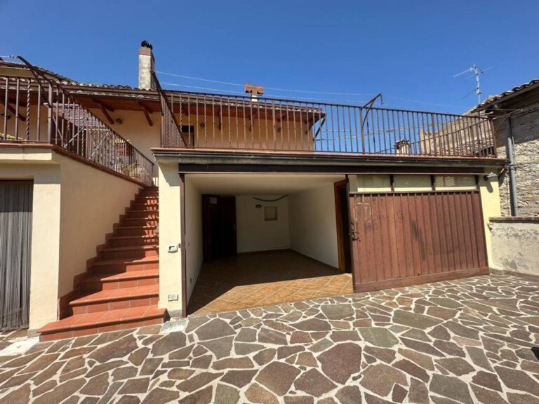 Casa indipendente a Spoleto — € 89.000